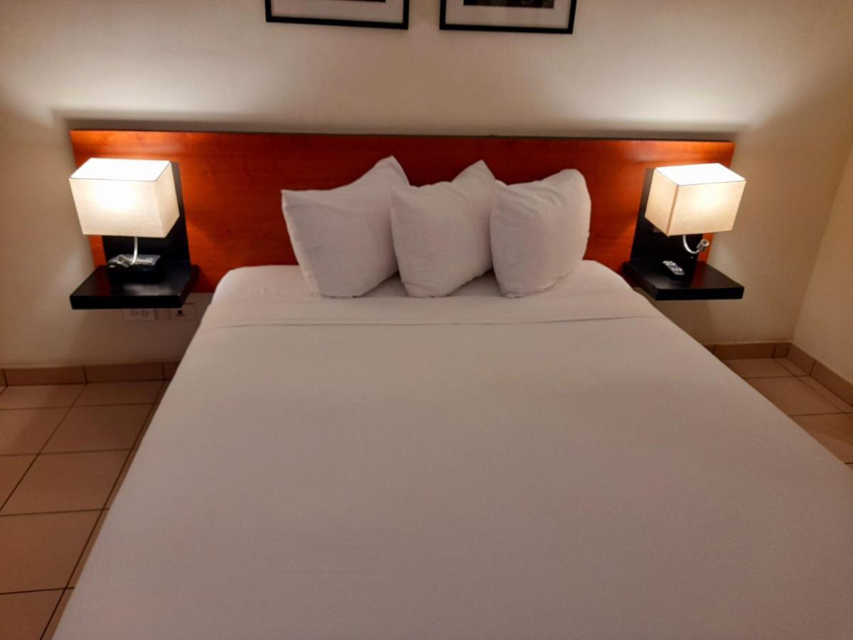 Comfort Inn Real La Union Luaran gambar
