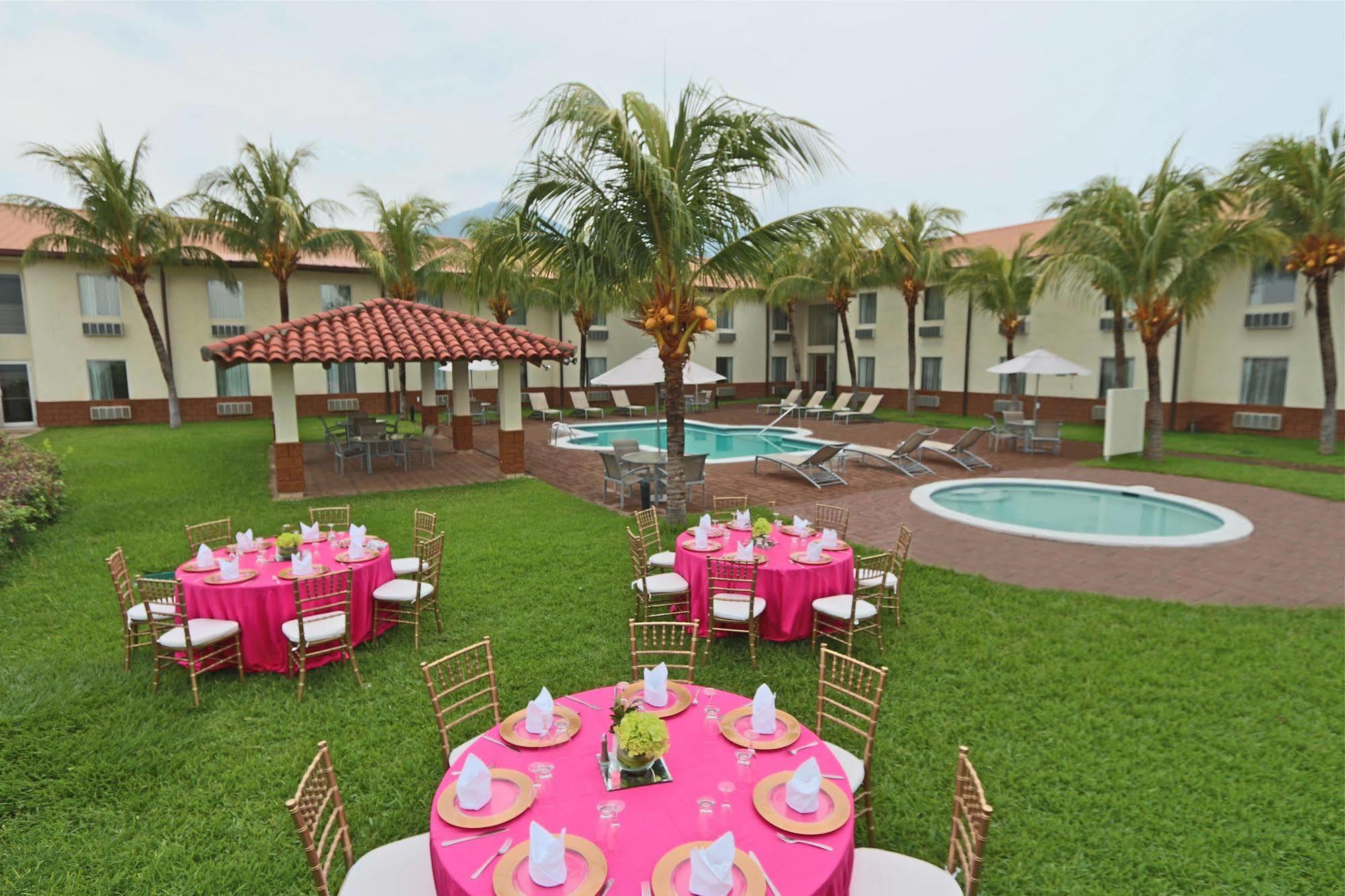 Comfort Inn Real La Union Luaran gambar